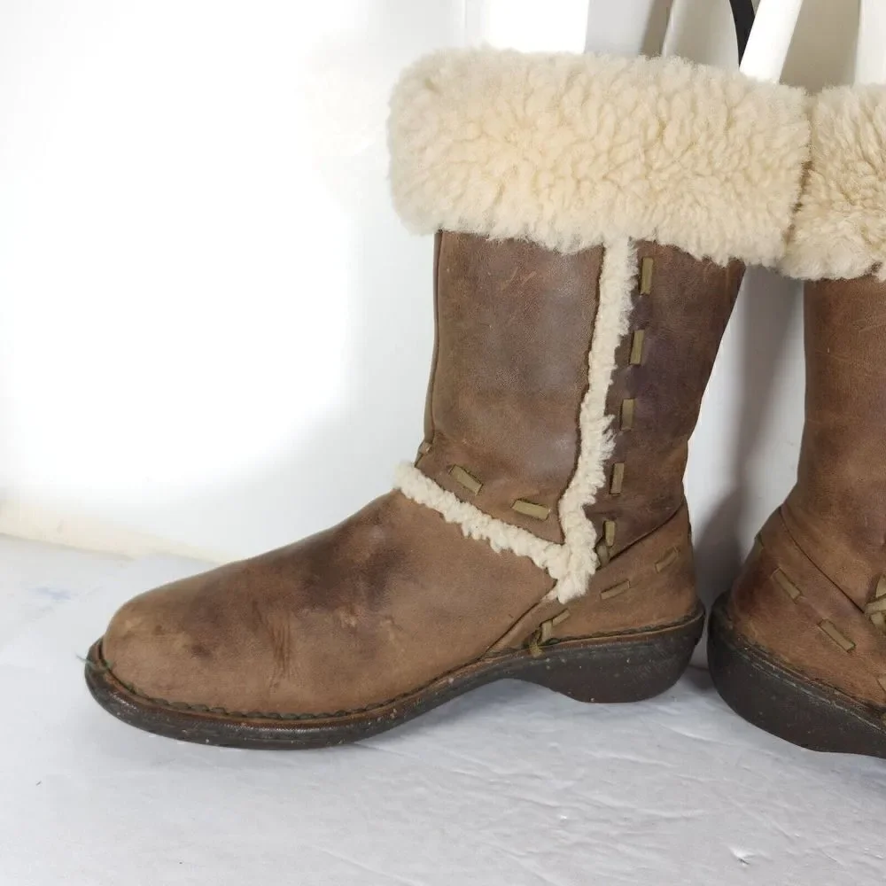 UGG Women's Elijo US 8 Chestnut Leather Sheepskin Lined Pullon Shearling Boots